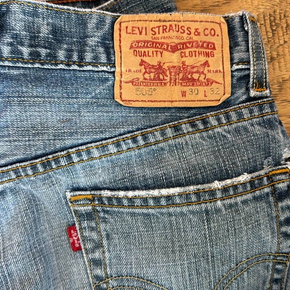 MENS LEVIS JEANS 30x32 RARE - Picture 3 of 3